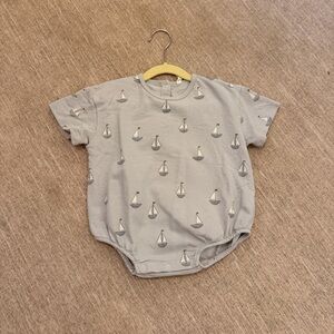 Quincy Mae Relaxed Short Sleeve Bubble Romper Sailboat Print